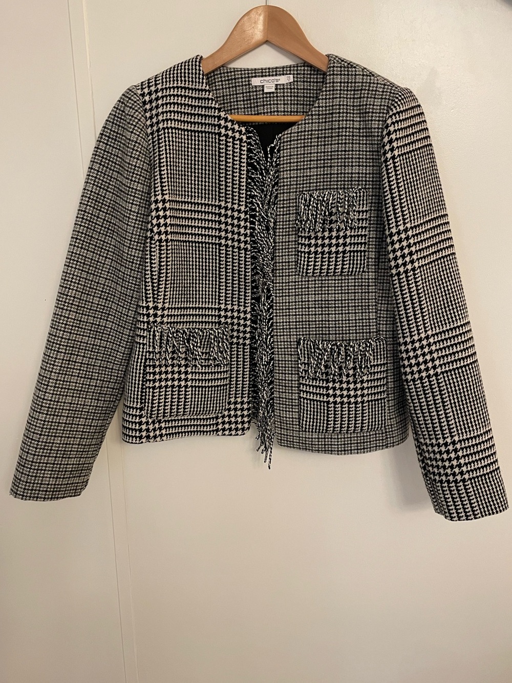 Chico's Black & White/ Gray Mixed Tweed Fringe-Trim Collarless Jacket Size 6